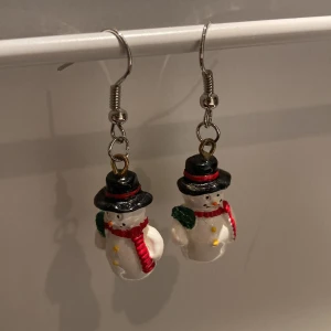 Örhängen  - Snögubbar❤️❤️ Jätte fina till vintern ⛄️ 