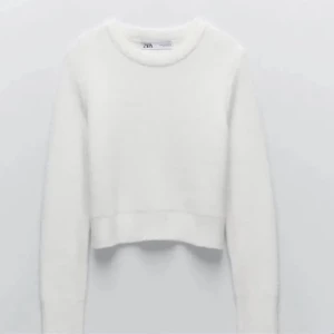 Mjuk zara tröja 🤍 - Såld