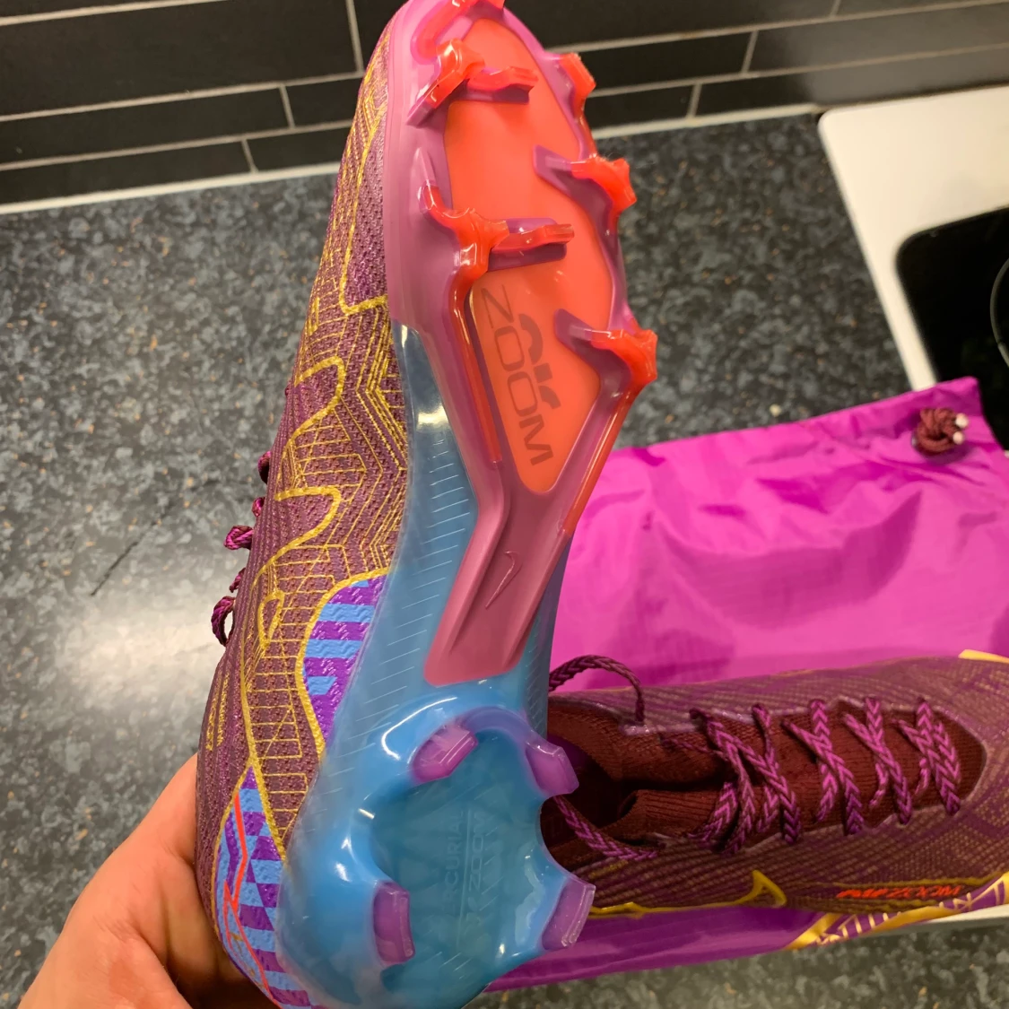 Mbappe, Nike Mercurial Vapor 2022, oanvända Strl 44/5 - 90