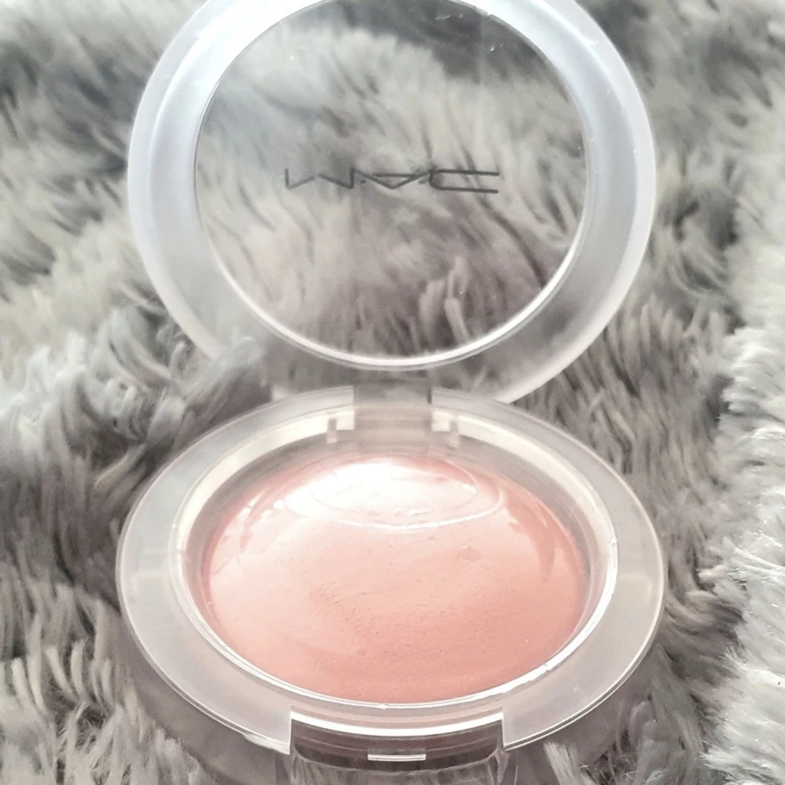 Mac Glow Play Blush 'Cheeky Devil' - 90
