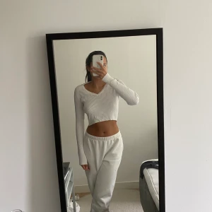 Vit brandy Melville topp - Bra skick 
