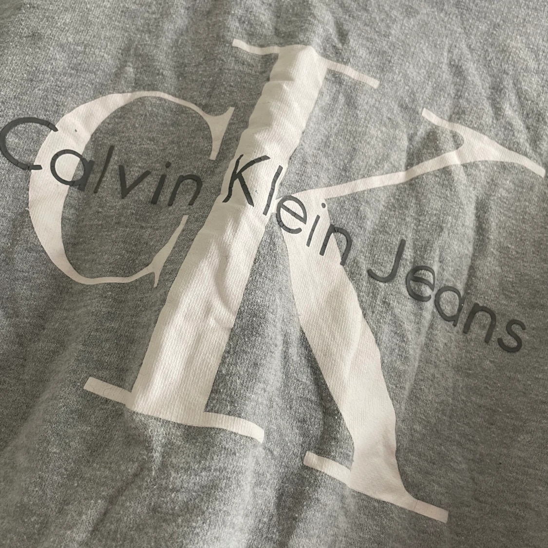 Calvin Klein tröja i storlek M - 90
