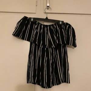 Randig topp - Bra skick 