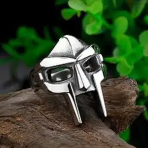 Brand new MF DOOM ring! Stainless steel and has very nice quality. Shipping is available!🚢