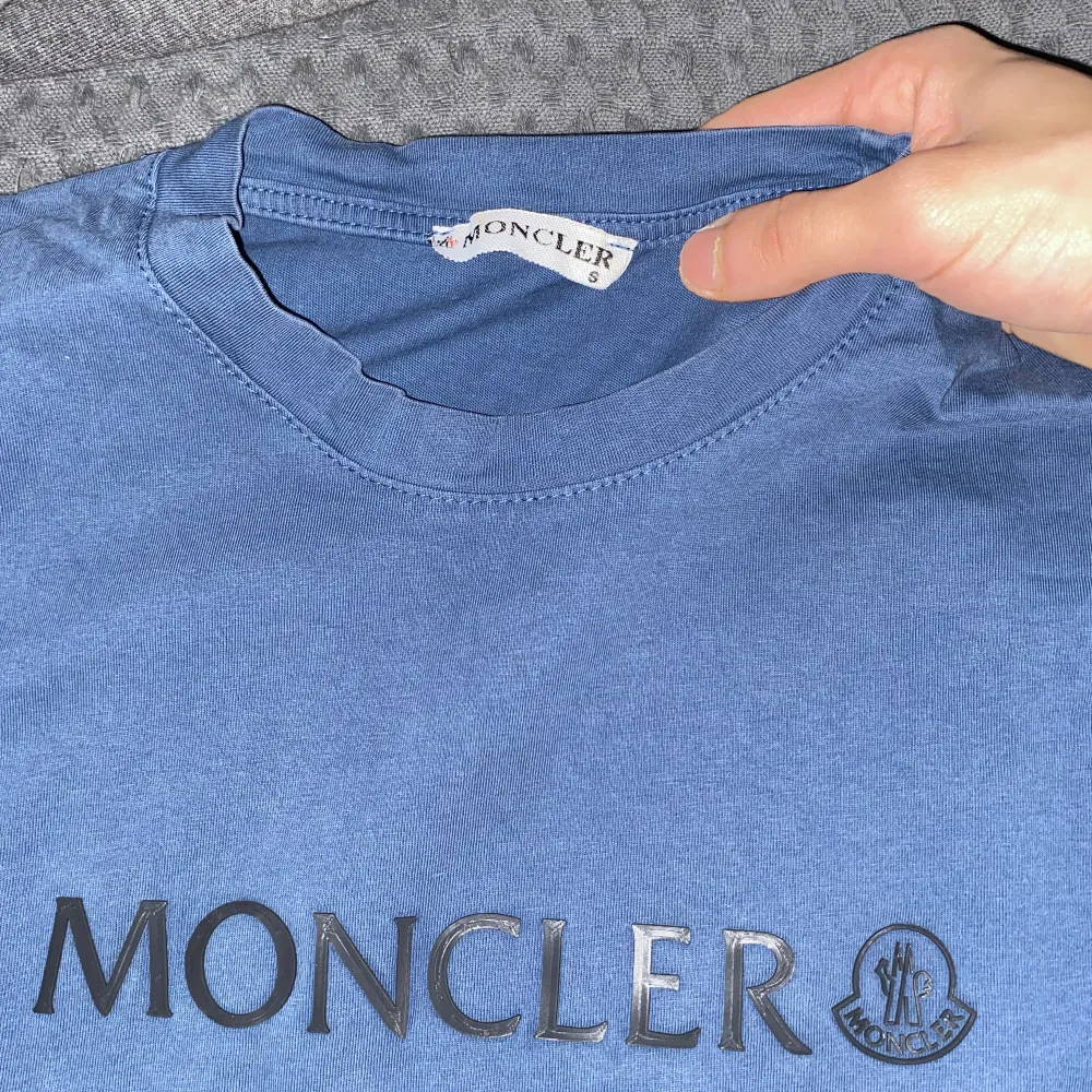 Kopia t shirt moncler. T-shirts.