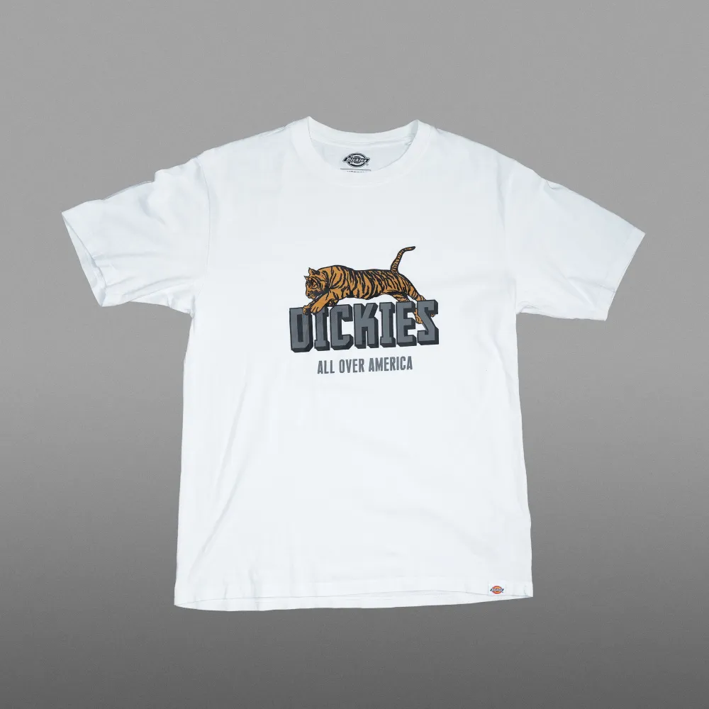 Dickies (M). T-shirts.