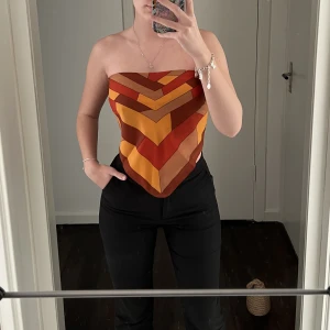 Knyttopp  - Orange röd silkes knyttopp