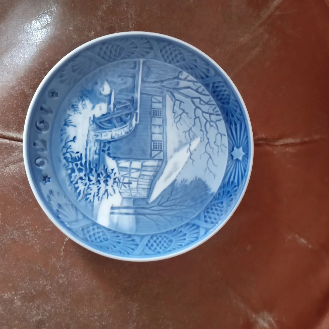 Jultallrik Kvarnen år 1976 av Bing &Gröndahl . - 90