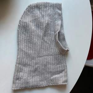 Balaclava endast testad en gång! (Pga har 2st andra så denna kommer inte till användning.) 