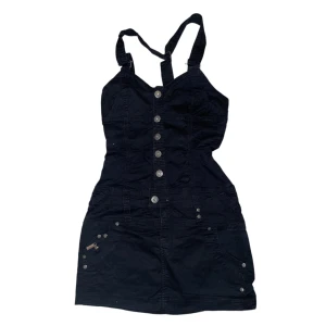 Y2k klänning - Skriv gärna om du undrar något^_^