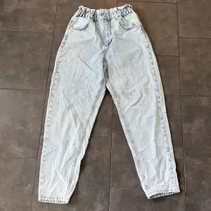 Jeans från Gina Tricot Storlek 40 Fint skick