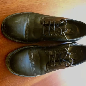 Låga kängor  - Låga kängor från Vagabond. Använda men i gott skick. Pris inklusive frakt. 