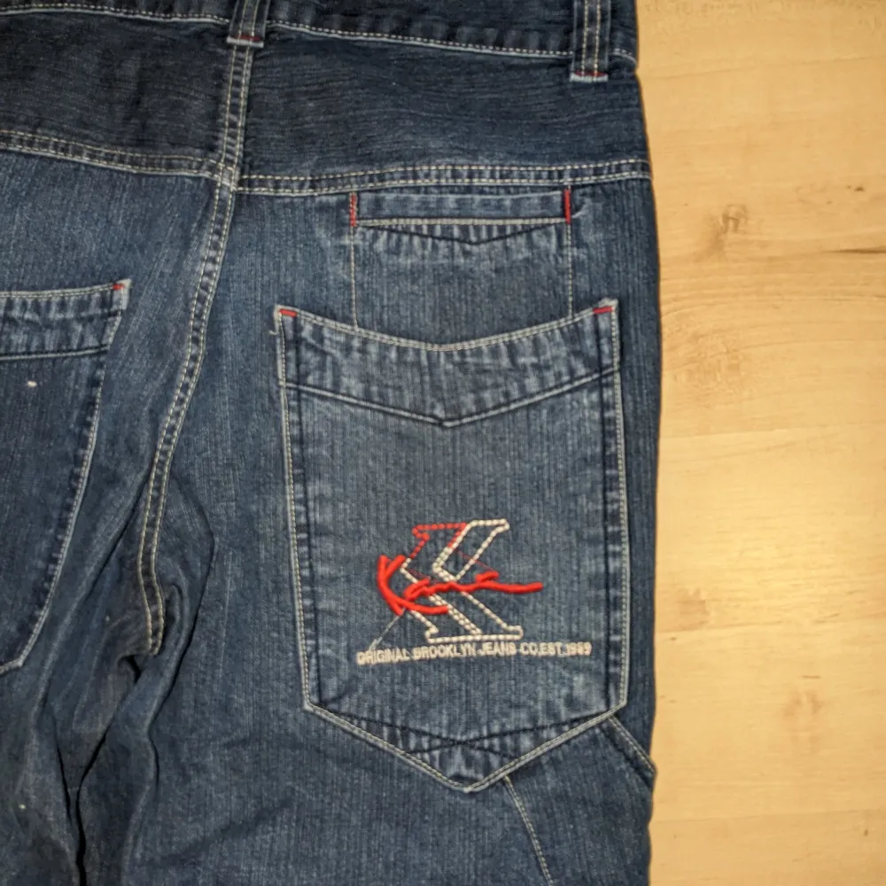 Baggyjeans från Karl Kani.  . Jeans & Byxor.