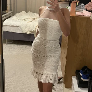 Snygg studentklänning  - Snygg helt ny och oanvänd studentklänning 