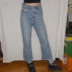 Levis jeans i modell ribcage flare