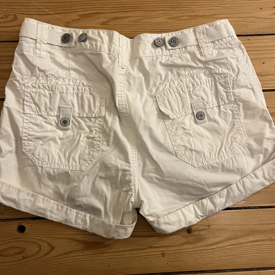 Lågmidjade shorts - 90