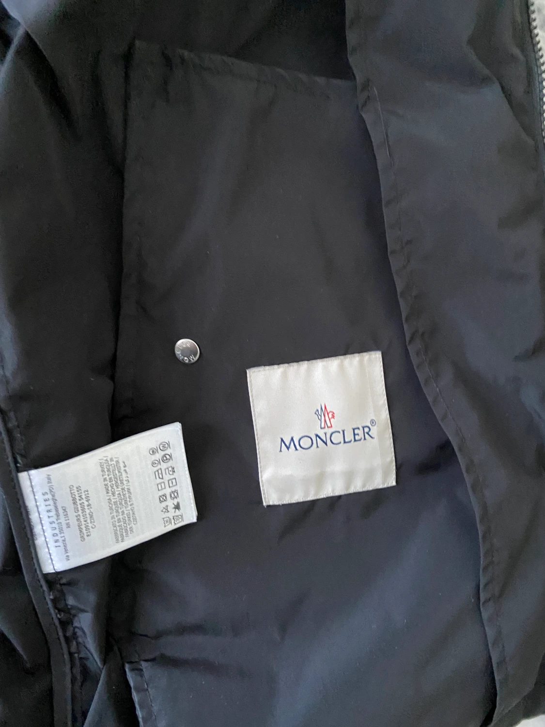 Moncler Jacka  - 90
