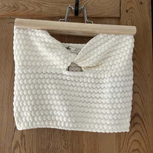 Topp - Oanvänd fin sommartopp från Pullandbear.❤️‍🔥