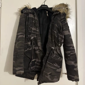 Vinterjacka  - Storlek: XS