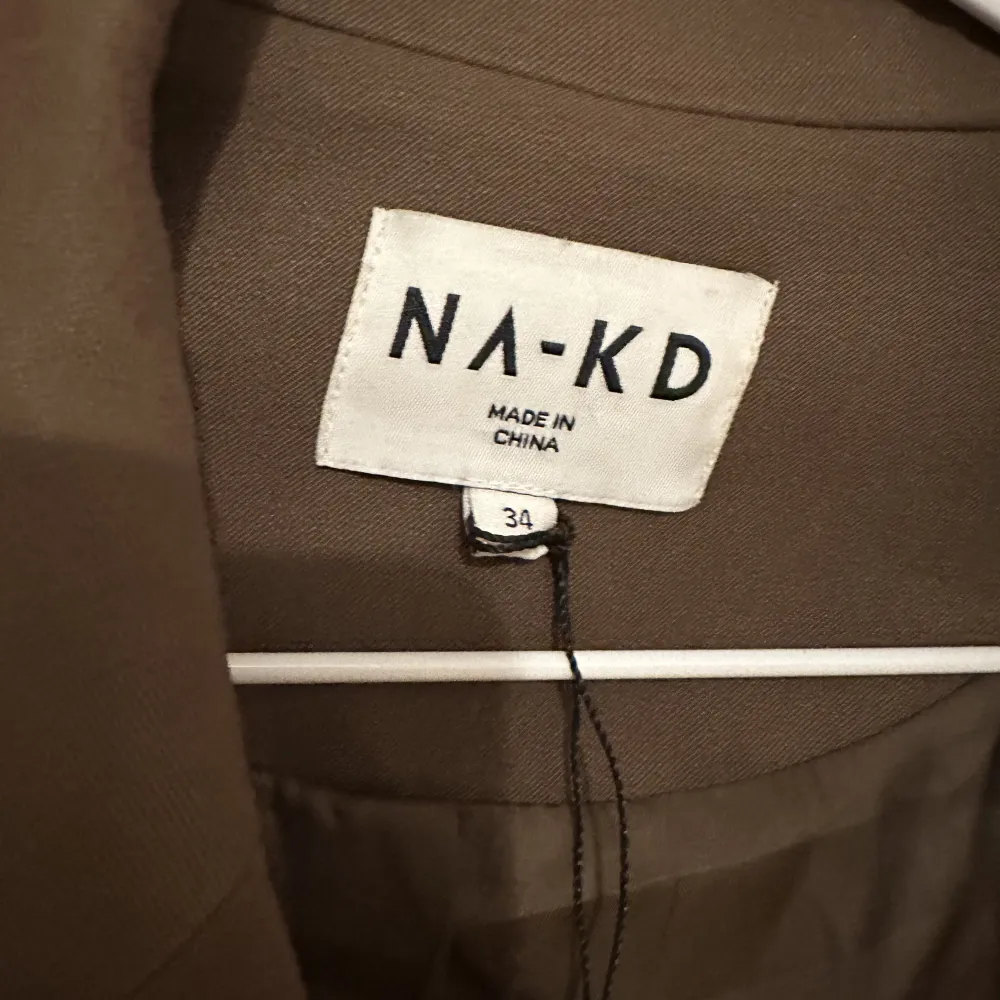 Oversize kavaj från NA-KD Använt ett par gånger . Kostymer.