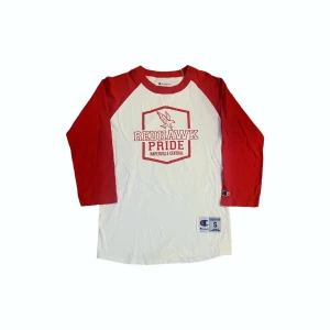 Champion Redhawk Pride Vintage Baseball Tee Unisex ⚾️❤️ - Champion Redhawk Pride Vintage Baseball Tee Unisex ⚾️❤️  Pris: •199kr  Stl: S  Bredd 43cm Längd 63cm  Kontakta mig för mer info🤍  