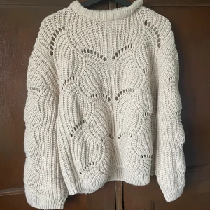 Ljusrosa stickad tröja - Superfin stickad tröja från Gina Tricot. Sparsamt använd och bra kvalitet! 