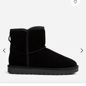 uggs - svart fake uggs köpta för ca 700kr 