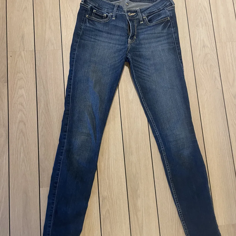 Skinny jeans . Jeans & Byxor.
