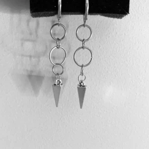 Örhängen  - Sjukt snygga örhängen  Köp för 189kr