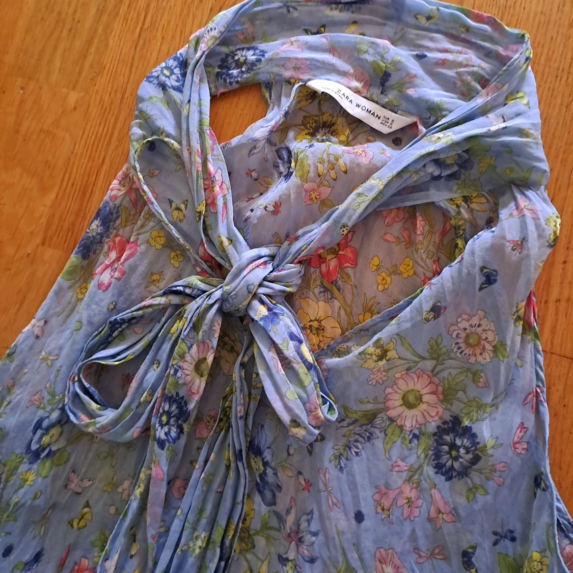 Blommig blå klänning från Zara - 1