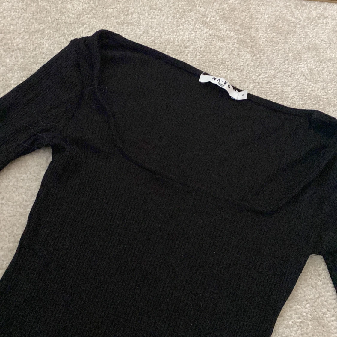 Svart ribbad klänning från NA-KD - 1