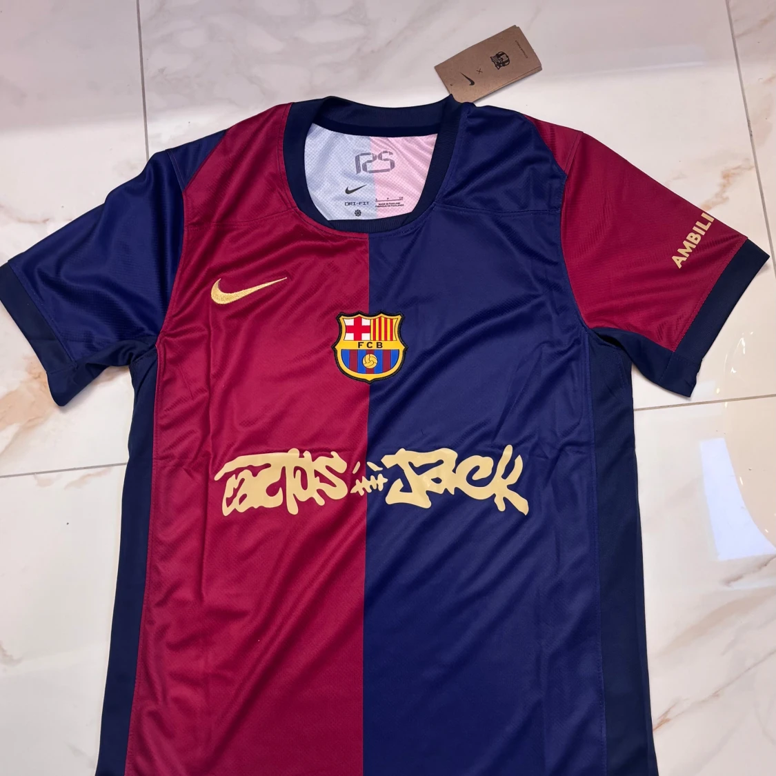 Barcelona x Travis Scott