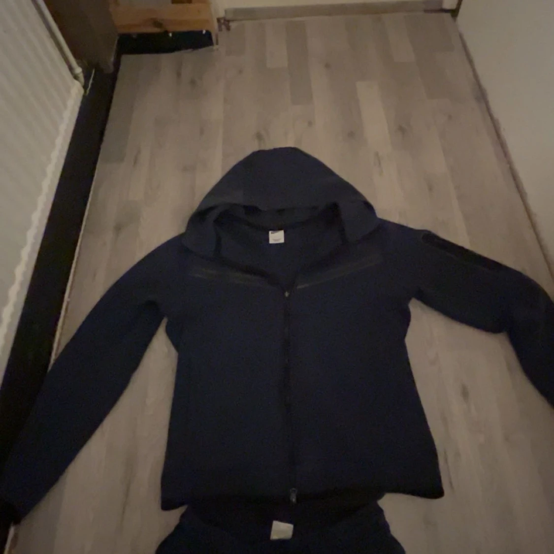 Mörk blå Nike tech