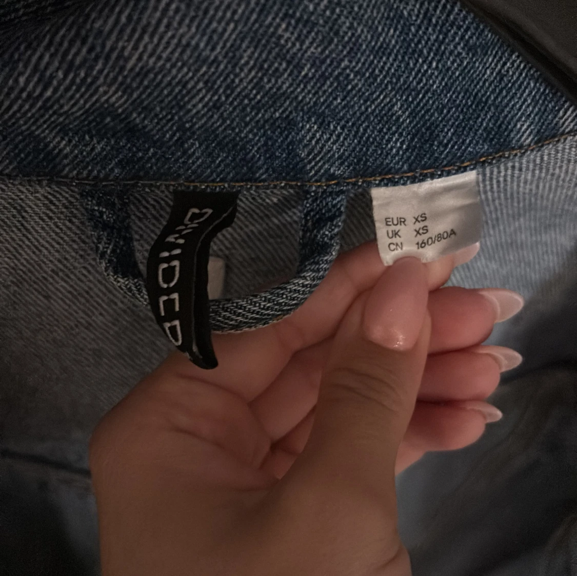 Klassisk jeansjacka från Divided XS - 2