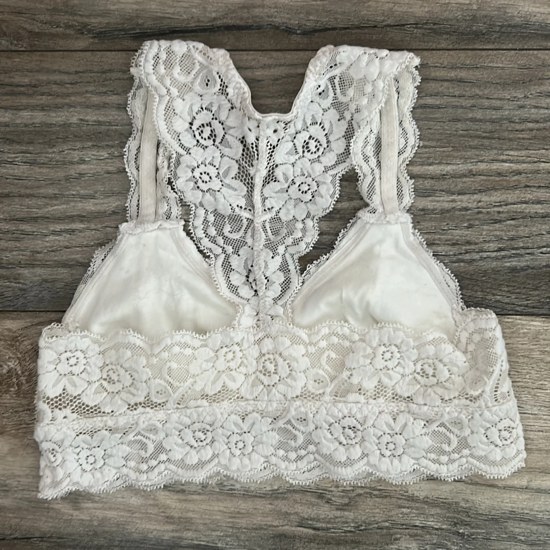 Vit spets bralette med blommönster - 2