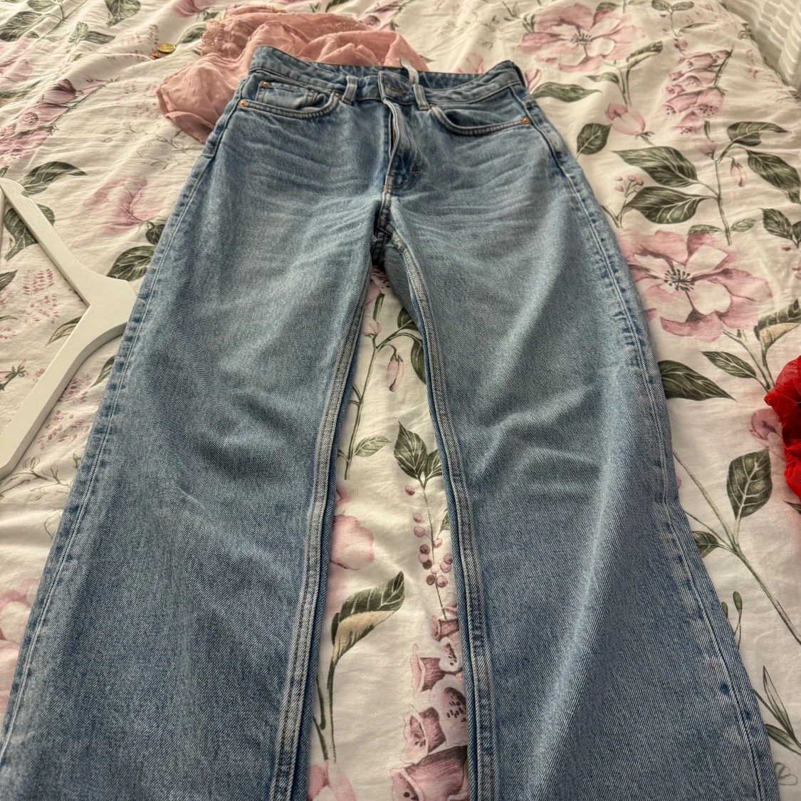 Weekday ljusblå high straight jeans - 1