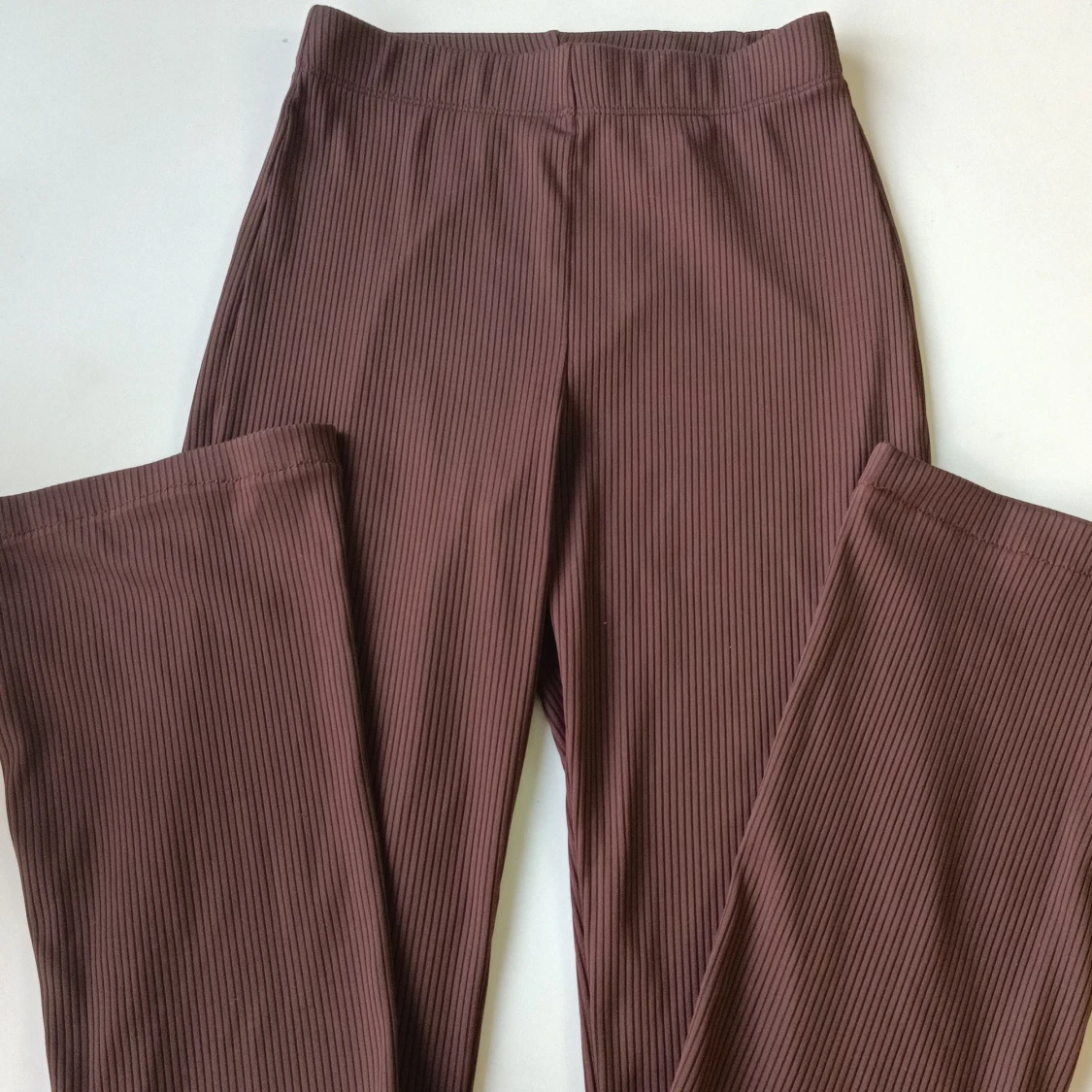 Bruna ribbade byxor med hög midja - 2