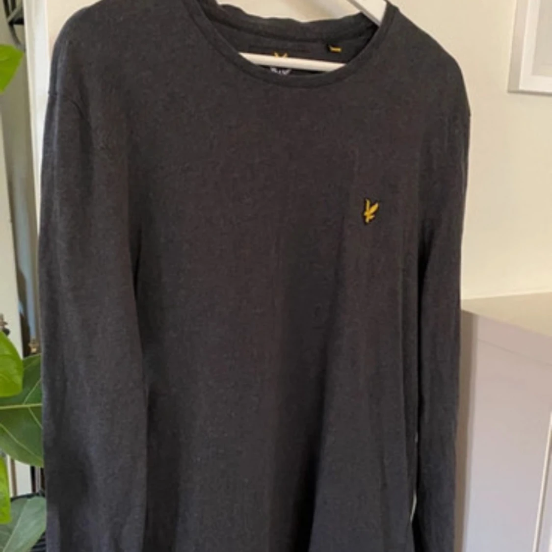  t-shirt/  tröja  - 4