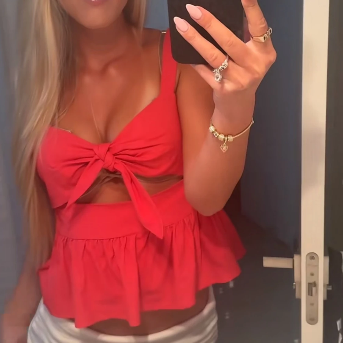 Zara topp med knyt fram