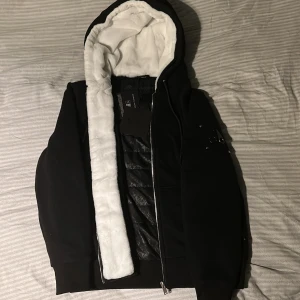 moose knuckles bunny - säljer en fin moose knuckles bunny i strlk S