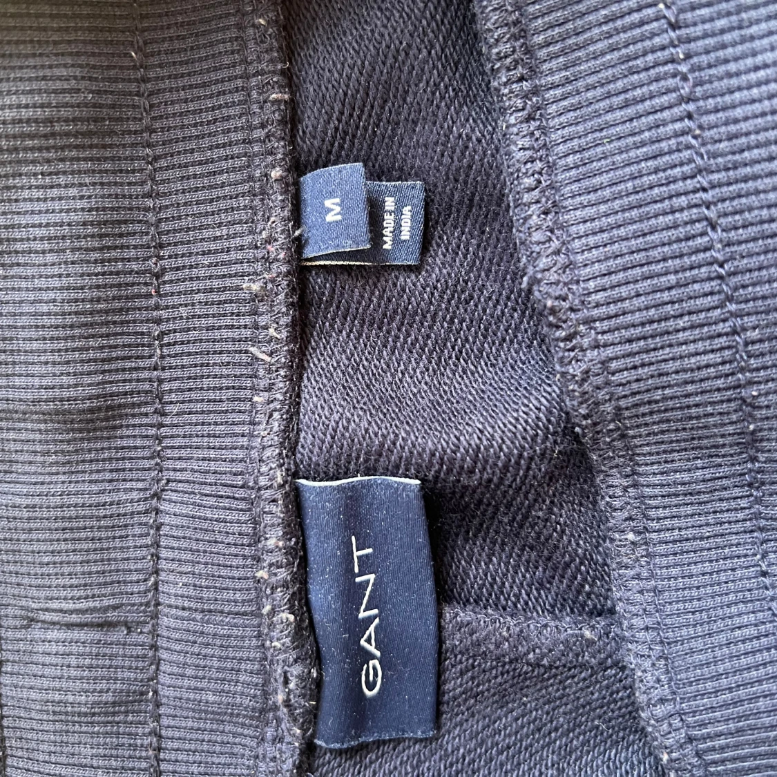 Marinblå shorts från Gant med snörning - 1