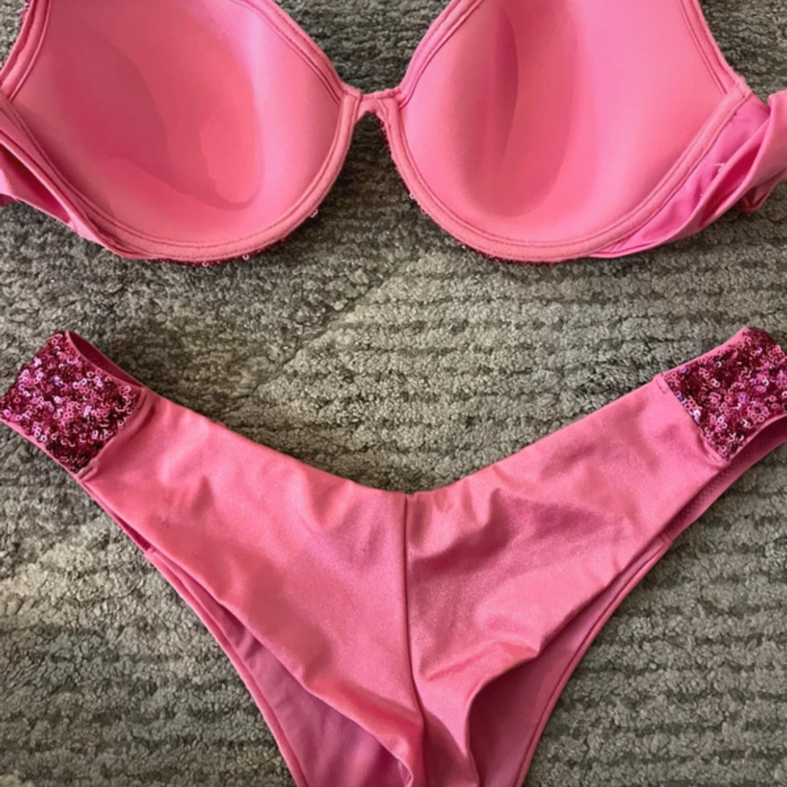 Rosa paljettbikini från Calzedonia - 1