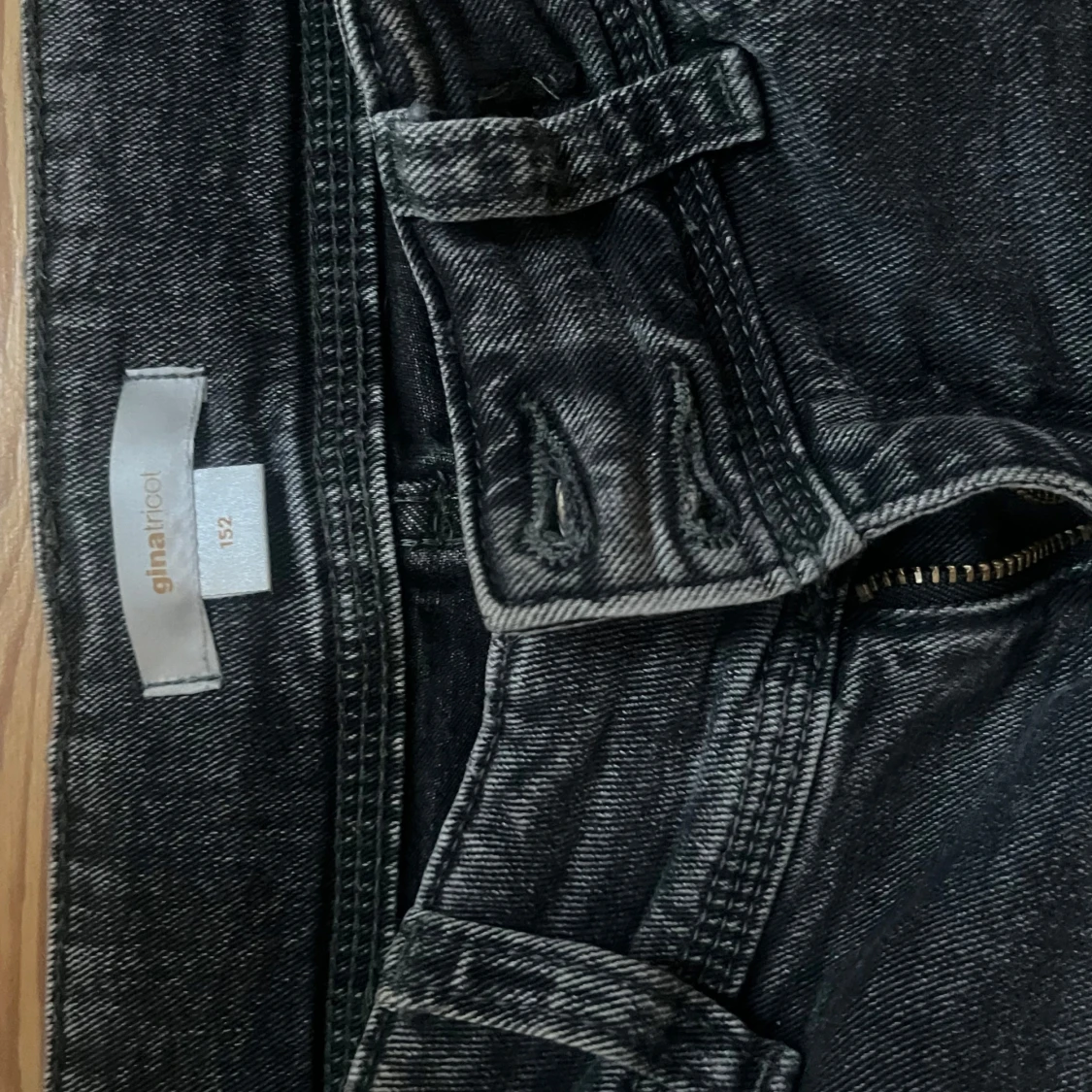 Svarta bootcut jeans Gina Tricot - 2