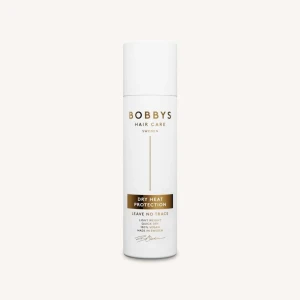 Bobbys värmeskydd - Värmeskydd från Bobbys Hair Care i en vit flaska med guldiga detaljer. Produkten är lätt, torkar snabbt och är 100% vegansk. Perfekt för att skydda håret mot värme 🤍den är superbra och luktar jättegott! Jag har använt den några gånger men den är nästan full. Vid snabb affär kan priset diskuteras! Orginalpris 199kr 💋