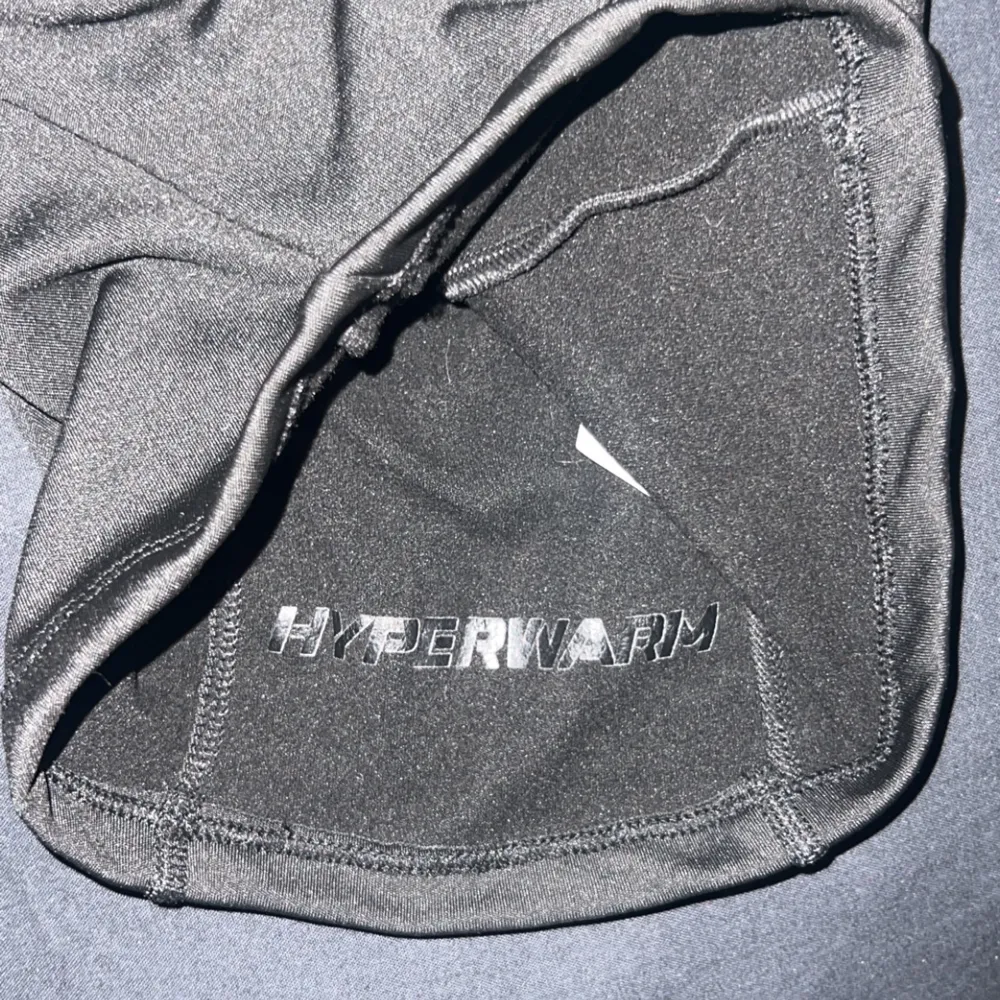 Mycket sällsynt mask som är omöjlig att hitta i sverige mycket skön och endast testad. Asusteet.