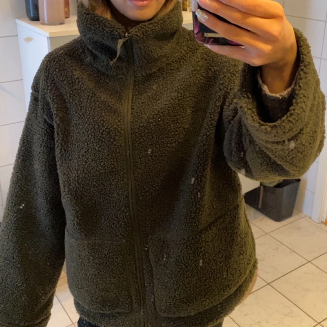 Olivgrön teddyjacka med dragkedja - 1