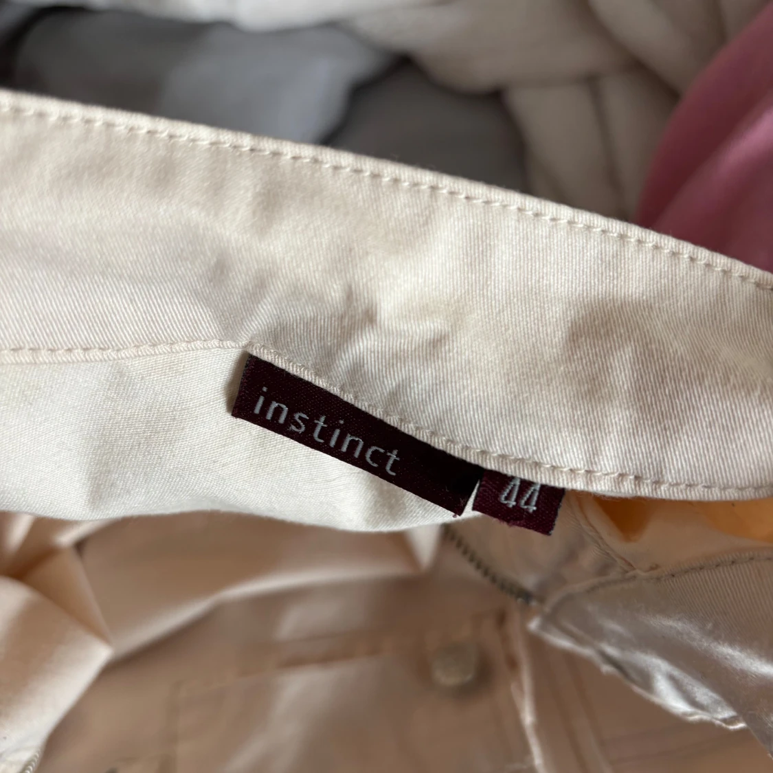 Beige jacka med dragkedja - 4