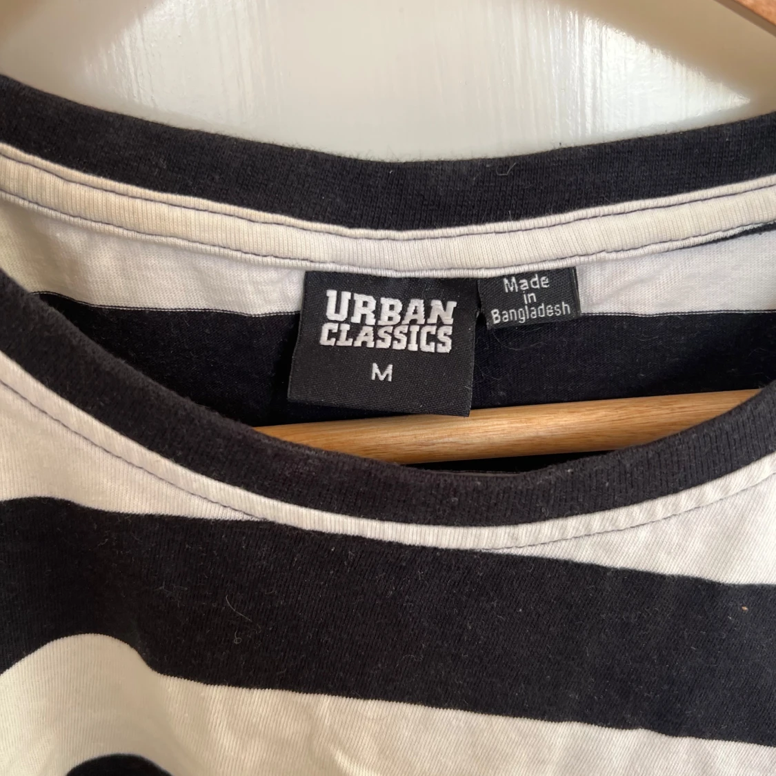 Randig t-shirt från Urban Classics - 2