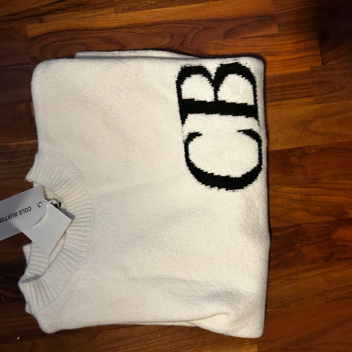 Vit tröja från Cole Buxton - 2