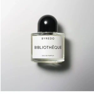 Byredo parfym 100 ml - Säljer min byredo parfym som jag endast sprayat några få gånger, orginalpris 2500kr 